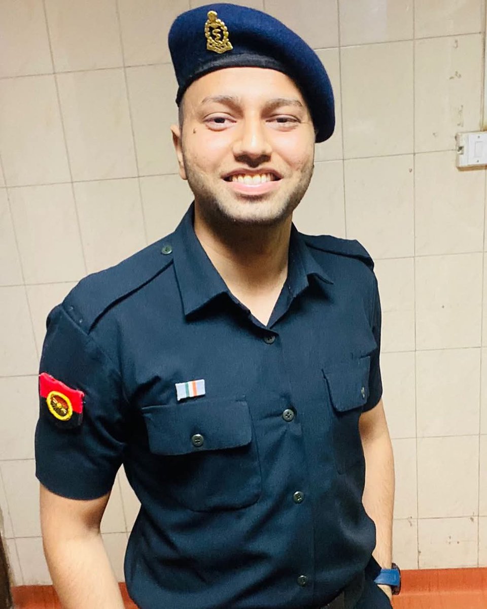 RavikantKuldeep's tweet photo. नवलगढ़ के वायुसेना जवान अजय कुलदीप का निधन, आज सेन्य सम्मान से अंतिम संस्कार !🙏🇮🇳  #Nawalgarh #sahid https://t.co/qXJsYsRZq0