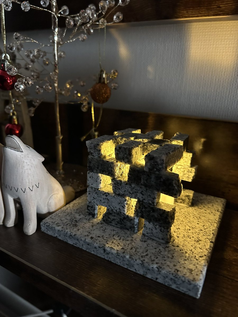 oranda_jack's tweet photo. 観劇前に「石材を使っ���ランプシェードを作ろう！」 のワークショップに参加
以前和紙と木材で作ったことはあるけど石材は初めてで面白かった！スタッフさんが優しくて、行ってよかった〜！

#ランプシェード ＃石材 #工作  ＃枚方市総合文化芸術センター #大阪石材工業株式会社 https://t.co/9EzEJnQN4m