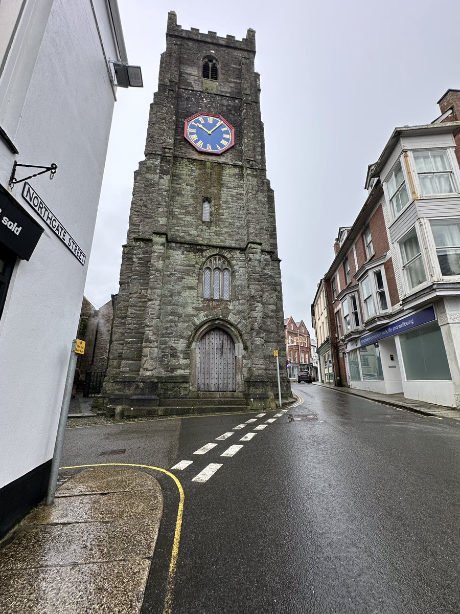 RAGriggsauthor's tweet image. The tower, St Mary Magdalene Church, Launceston, remains from a 14th-century chapel built by Edward, the Black Prince, Duke of Cornwall. Originally used as a watchtower with a bell to warn of attack. 

#steeplesaturday 
#tower
#Cornwall