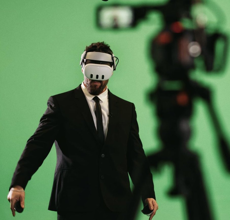 GAMERTAGVR's tweet image. I was recently invited by @Coatsink to checkout Men In Black: Most Wanted and became Agent G along with some good friends Agent S @SteveKnowsVR Agent T @Tigress_X &amp;amp; Agent B @BeardoBenjoYT
Full video from the day👉youtu.be/ZdtaSbiKKA8?si…