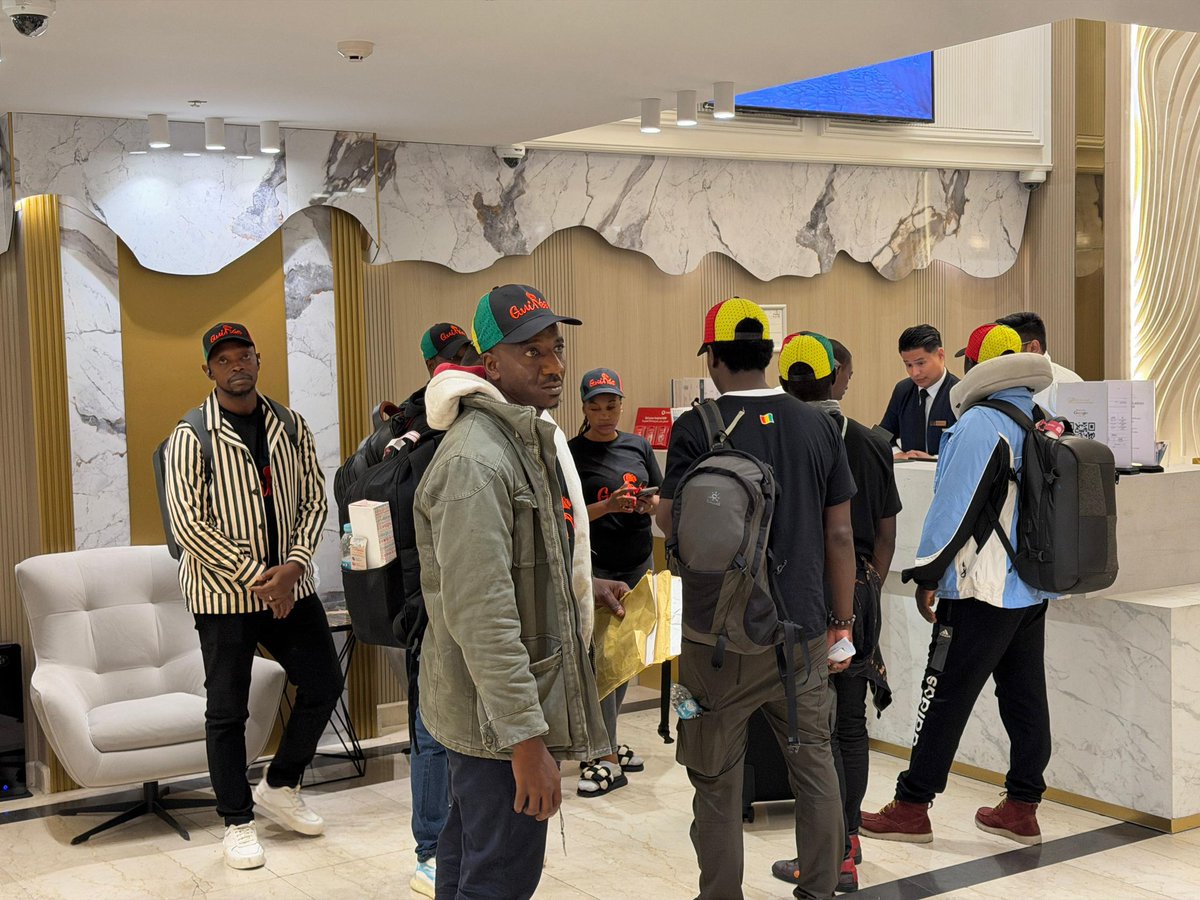 🔺 𝐀𝐂𝐂𝐔𝐄𝐈𝐋 𝐃𝐄𝐒 𝐀𝐑𝐓𝐈𝐒𝐀𝐍𝐒
🔻𝐃𝐨𝐡𝐚, 𝐥𝐞 𝟎𝟔 𝐝𝐞́𝐜𝐞𝐦𝐛𝐫𝐞 𝟐𝟎𝟐𝟓 -

L’Ambassade de la République de Guinée au Qatar est honorée d'accueillir le deuxième groupe de la délégation du Ministère de la Culture et de l’Artisanat - Guinée, composé des Officiels,