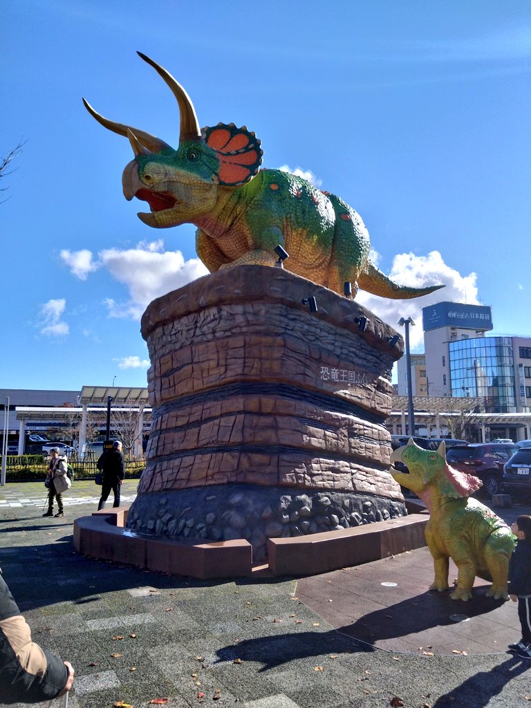 こんにちは 本日は、師匠のお仕事で #恐竜王国 の #福井県 へ 早速
