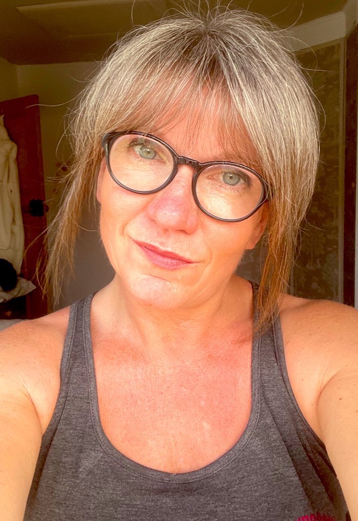 mistresstriixy's tweet image. I’m  shopping 🛍️ today with Alpha .
You’re treating us arent you .
Coffee x 2 
Lunch x 2 

Start now .

Findom cuckold