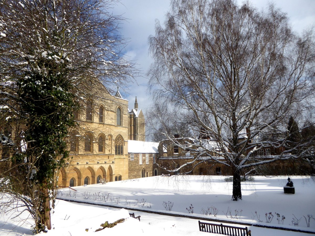 Are you coming to the Dickensian Christmas Festival this weekend in Rochester? Don't forget to come and explore Rochester Cathedral. 

We have our Carol Services on both Saturday and Sunday at 12:30 and 15:00. 

rochestercathedral.org/christmas