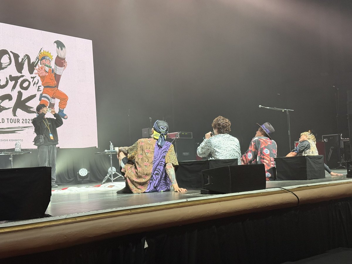 mikoshiis's tweet photo. I miss them already 💔💔 #FLOWNARUTOTHEROCK https://t.co/NZvwjr5ZD2