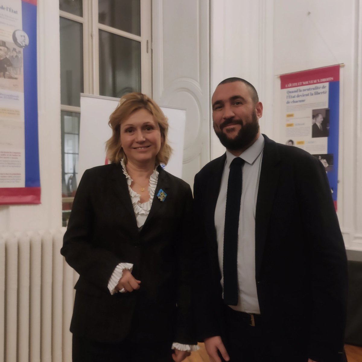 🏦🇫🇷 Inauguration hier soir de l'exposition sur les 120 ans de la Loi de 1905 sur la Laïcité au siège de Valois du <a href="/PartiRadical/">Parti Radical</a> en présence de la Présidente de l' <a href="/AssembleeNat/">Assemblée nationale</a>, <a href="/YaelBRAUNPIVET/">Yaël Braun-Pivet</a>. 

#laïcité #120ans #France #partiradical