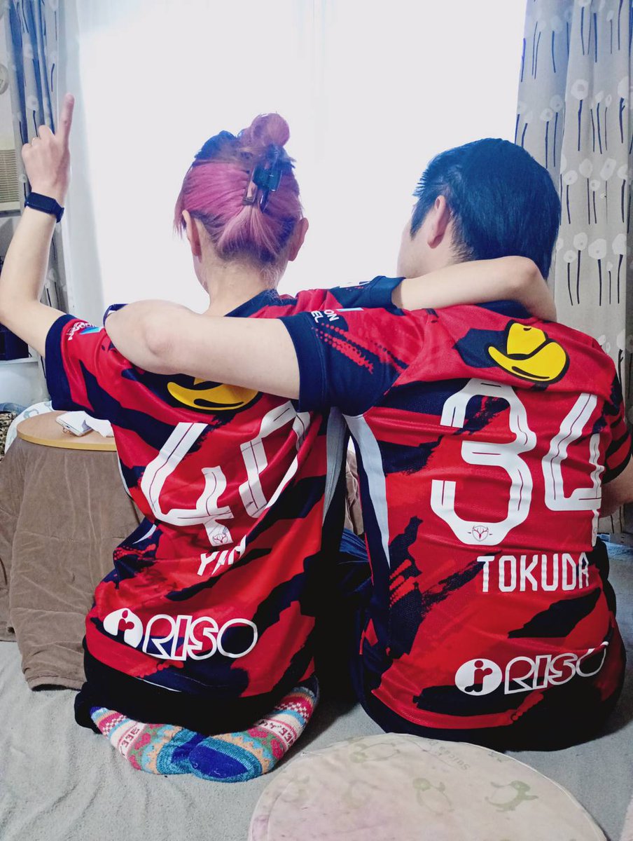 LastEmperorKen's tweet photo. 優勝できない間にサポーター一人増えたからな！
やったぜ！！
これがあるからサポーターはやめられないんだ！！！
泣きまくるぞー！！！！
#Antlers
#鹿島優勝 https://t.co/dyXZFjMWjc