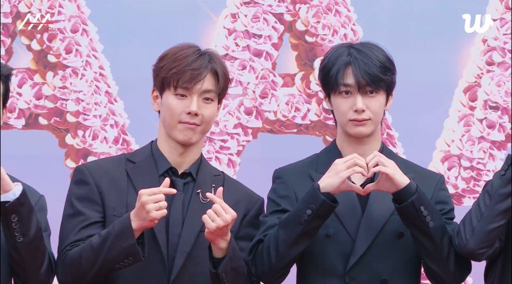 monstaxth's tweet photo. #MONSTAX At #AAA2025 https://t.co/64JUxHVp4r