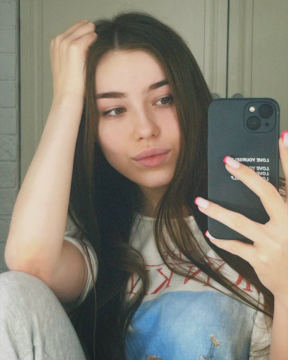 какое то милое имя tweet media