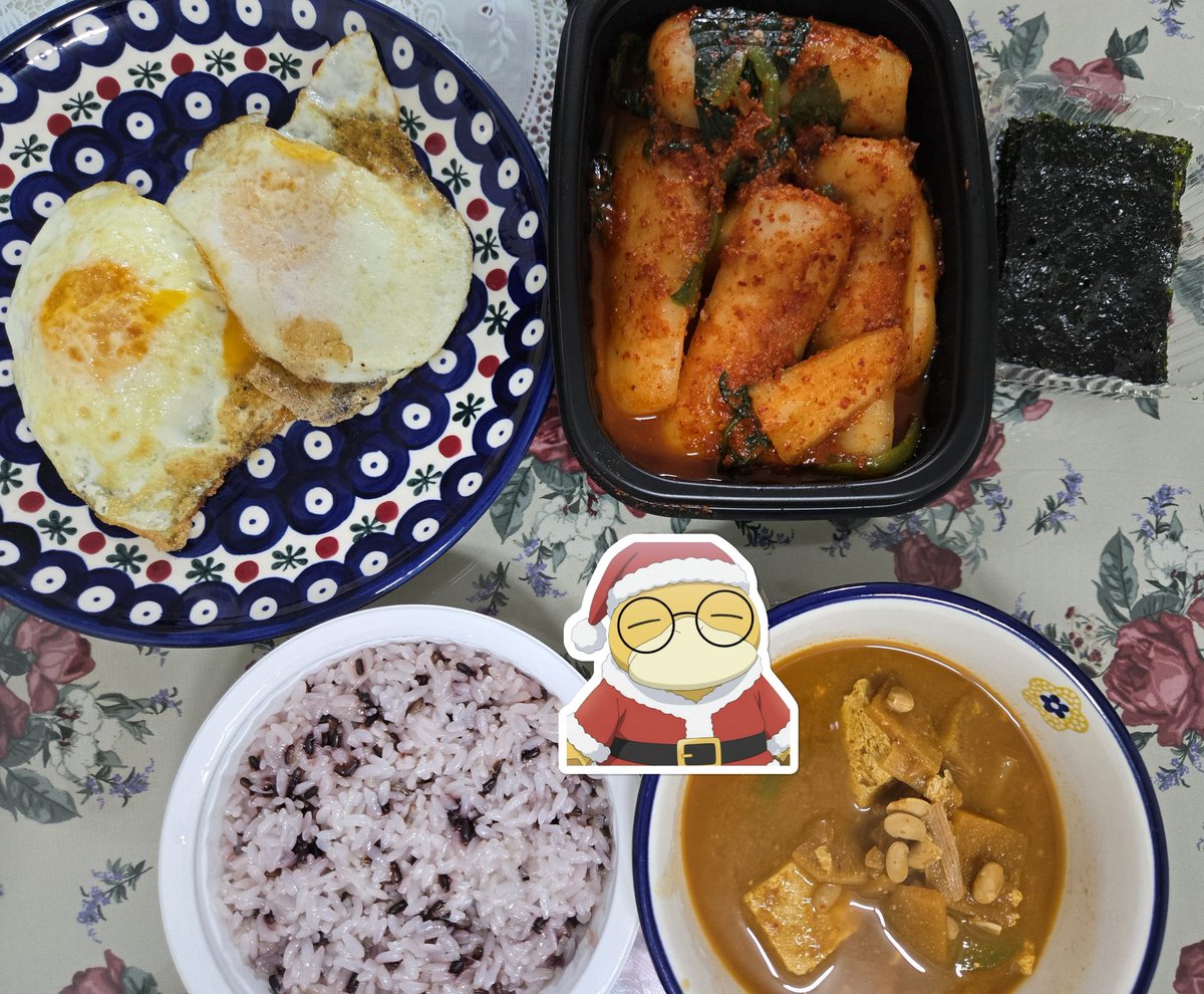 얼마만에 이렇게 여유있게 집밥을 한식으로 차려 먹은 건지 모르겠어요 별건 없지만 맛있었습니다!! 🤭🤭🤭