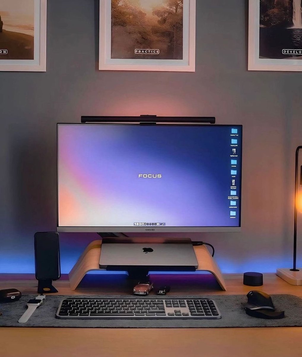 Remember:

-EURUSD
-GBPUSD
-AUDUSD
-NZDUSD
-USDCAD
-USDCHF

If you are a beginner in forex trading, concentrate only on these pairs..!