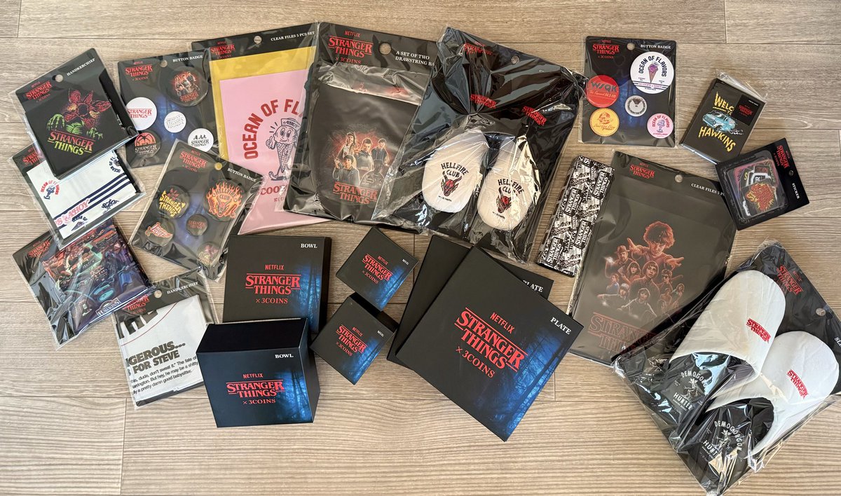 入場制限しないと
怪我するかとも思った🥹

ウチは家族と手分けして
手に入れた戦利品☺️

どっと疲れてスタバ🥱
10時オープン30分以内には
ほぼ全滅したと思われる。
#ストシン #スリーコインズ