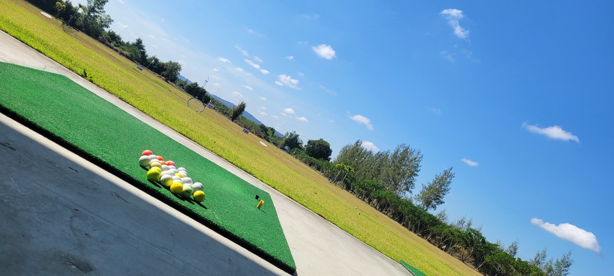 ふれ、ゴルフするってよ。