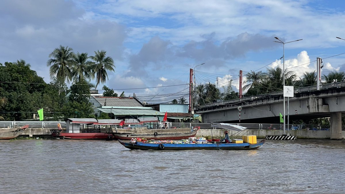 than_hoang's tweet photo. Memory of Cai Be Floating Market 🥳🥳🥳

#vietnam #vietnamthefocus #mekong #delta #market #local #floatingmarket #unique #authentic https://t.co/eSDV1CULSF