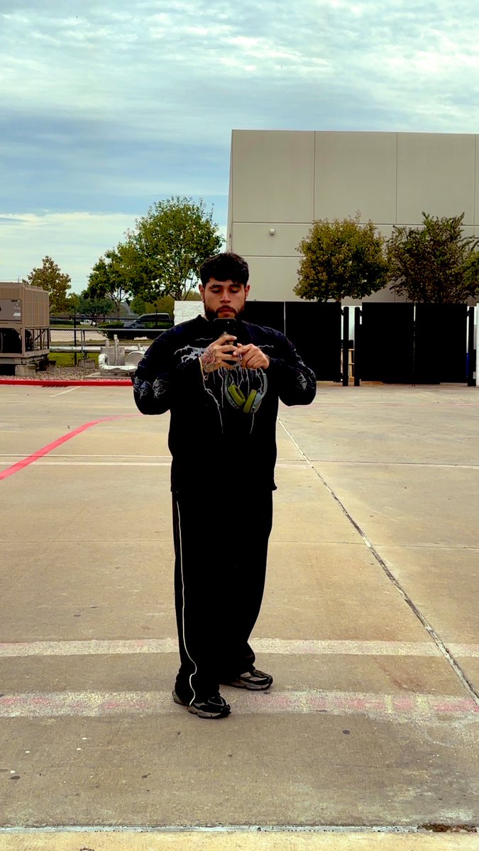 barf.mp4 tweet media