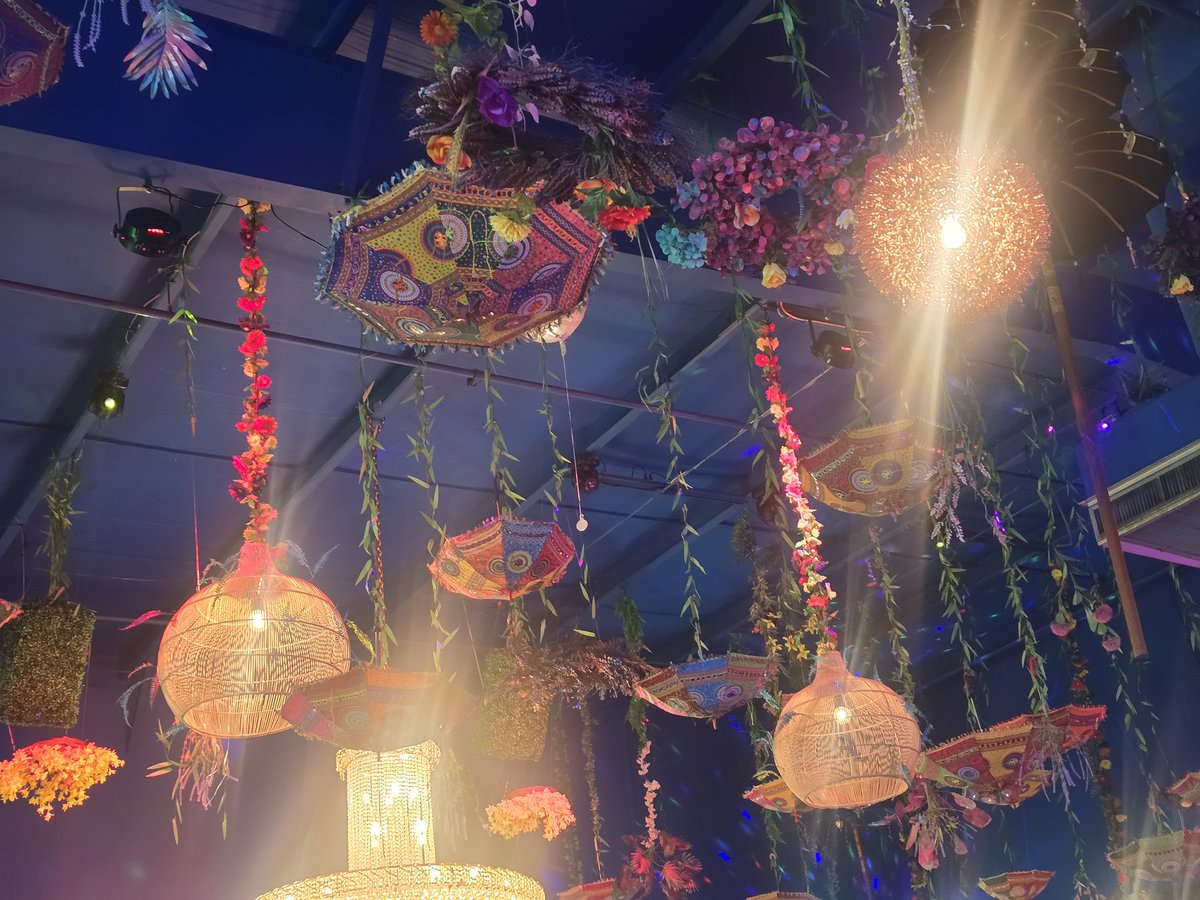 cuck_male's tweet image. Out on the town with @SQUISHYMARIE55 . #turnup