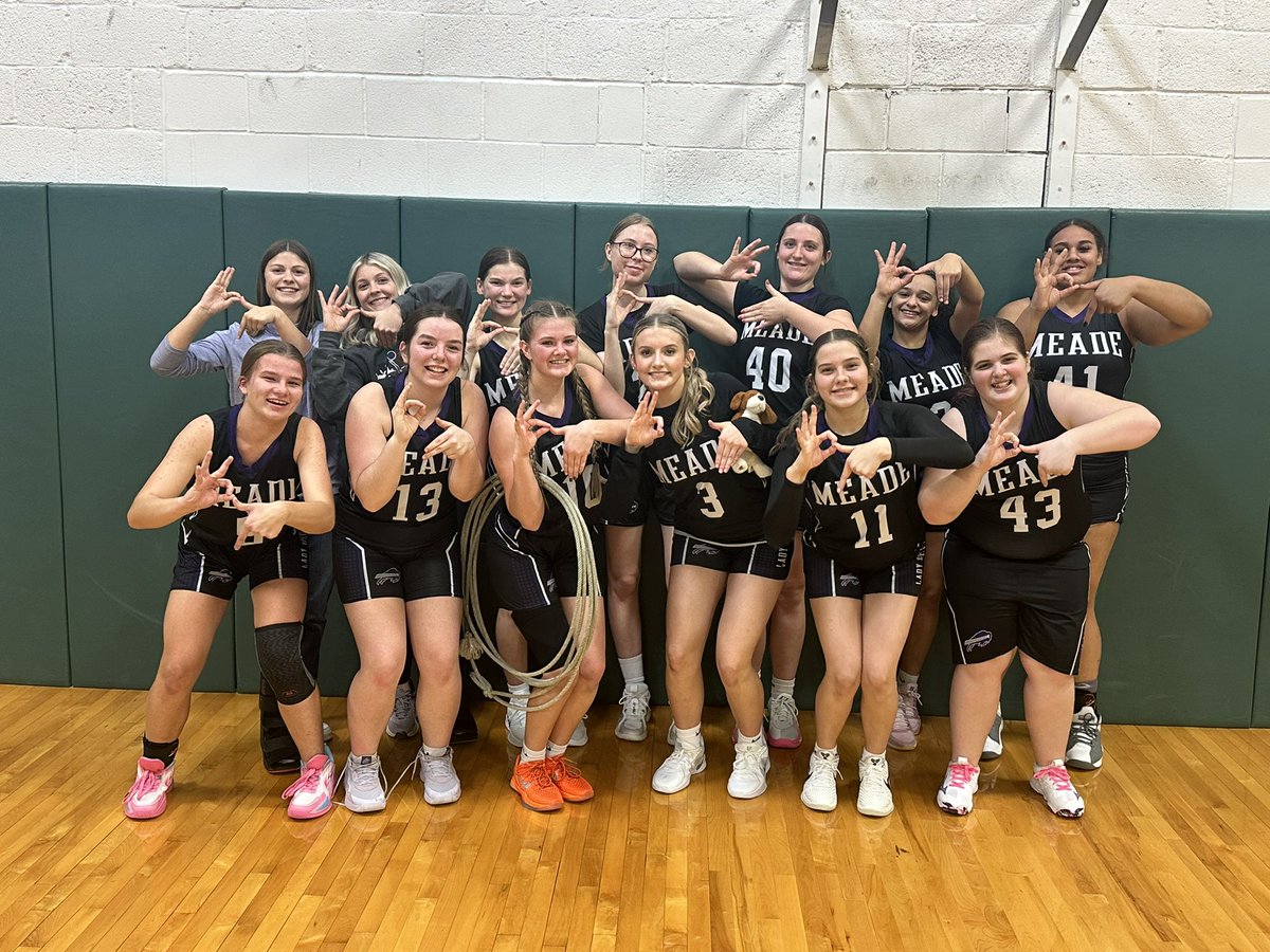 MeadeLadyBuffs's tweet photo. Great win tonight!!! Came out ready and played our ball from the tip!!!

Meade-67
Satanta-16

We had 3 in double digits tonight. 
@saylerstapleton had 32
@lynn_laura20 had 21
@kennamae33 had 10

Lasso- Sayler
Dog- Makenna https://t.co/spRgcpw3kf