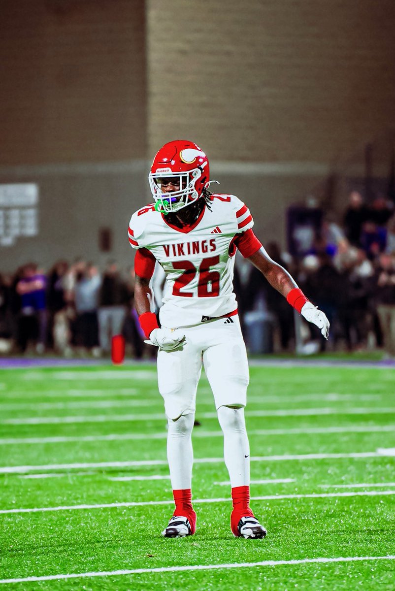 Charles Newton Jr 2028 6”2 - 180 pound DB tweet media