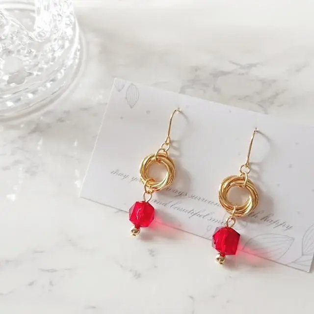 ご覧いただきありがとうございます❀ キューブビーズ×トリプルリング