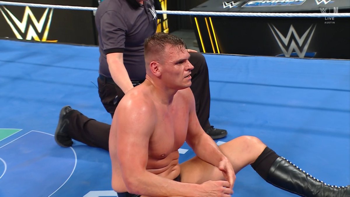 Gunther. El villano extranjero definitivo. La excelencia personificada. El que odia la alegría del entretenimiento y sus tecnicismos. El que amenaza con hacer rendir a John Cena, el que nunca se rinde.

En la capital de los Estados Unidos ante el héroe americano de USA. Lo