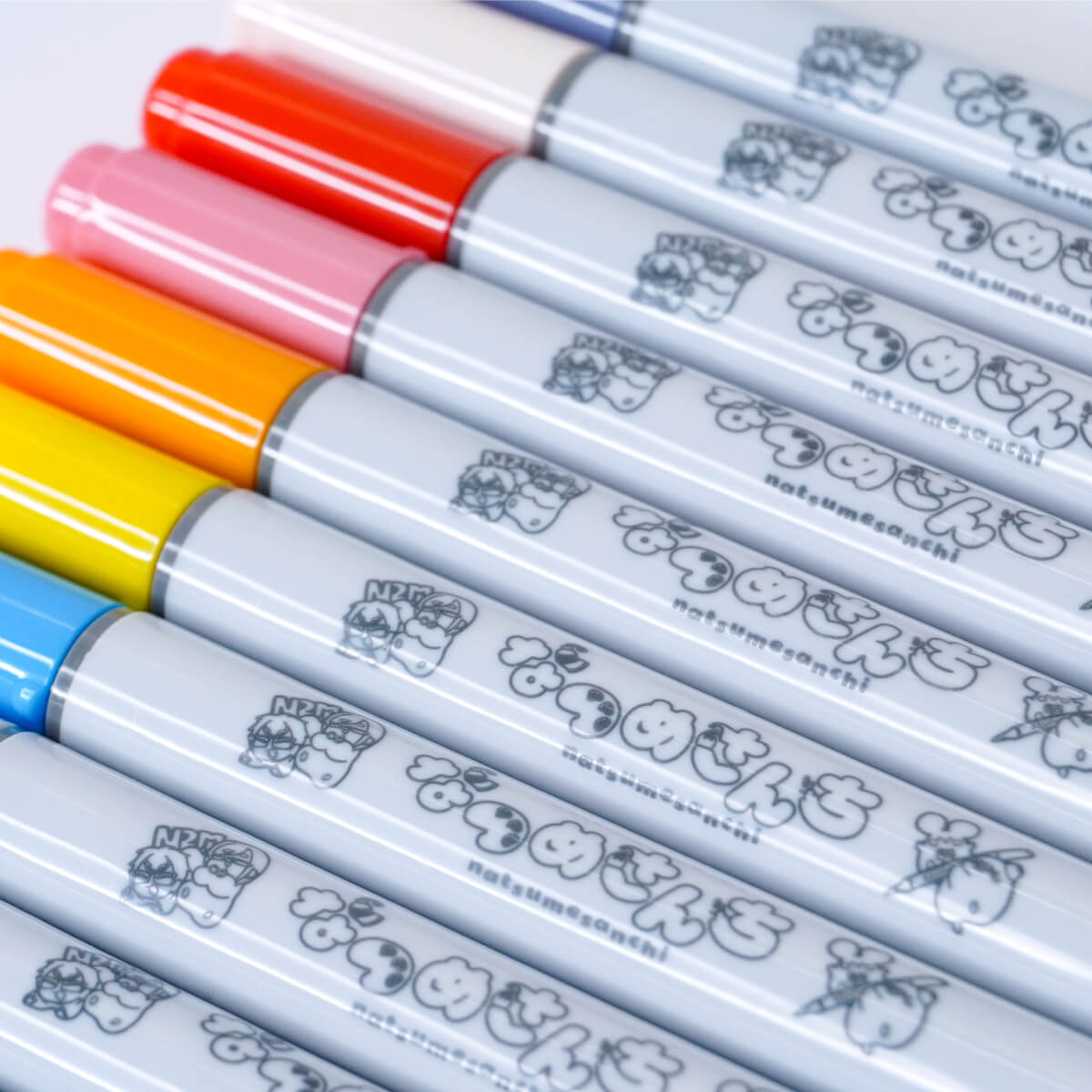 人気YouTuberの ＃なつめさんち と ＃コピック がコラボした数量限定のコピックセットが入荷いたしました！！

未来屋書店　購入者さま限定キャンペーン✨
ご購入いただいた方に抽選でなつめさんちサイン会参加券が当たる応募用紙をプレゼント😊
応募にはレシートが必要です⚠

#未来屋書店武蔵狭山店