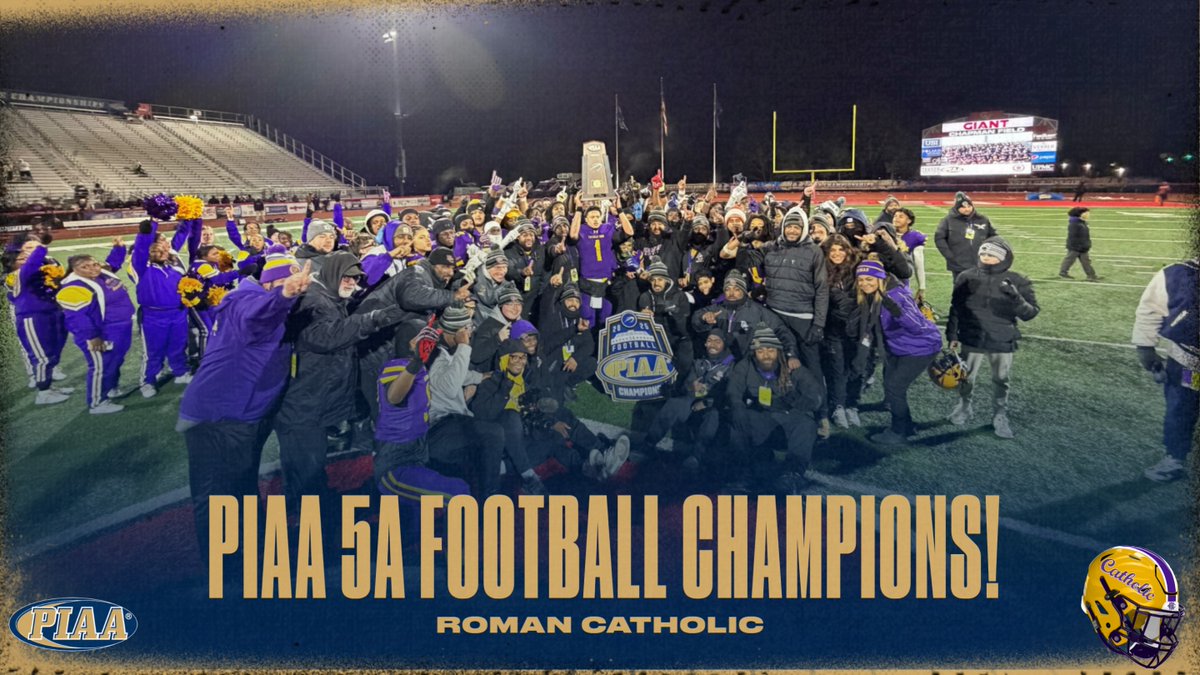 PIAASports's tweet image. Roman Catholic defeats Bishop McDevitt 28-6 to claim the 2025 PIAA 5A Football Championship! 🏆 

#PIAAFootball