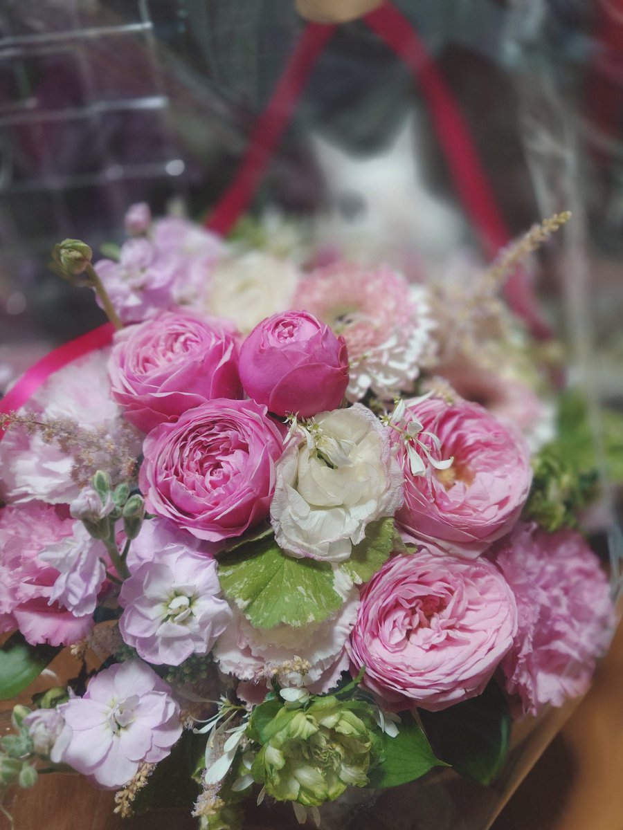 ぼんやりなえもん⋆ᙏ * （ｲﾝﾌﾙのお見舞いでお花💐頂きました