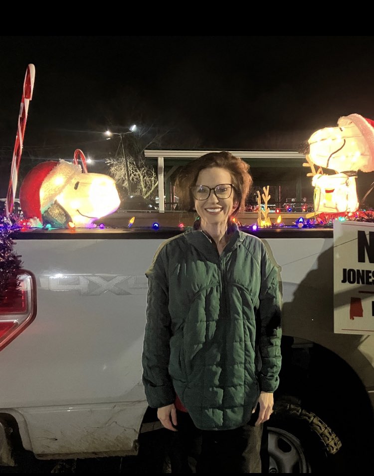 NicoleforAL's tweet photo. 🎄 ❄️ It was a joy today to participate in the Boaz Christmas Parade. We decorated our truck in my favorite classic, A Charlie Brown Christmas. Thank you to all who made the evening memorable. #Our67 #BoazAL #MarshallCounty #MerryChristmas #Snoopy https://t.co/Ae2KVs83Q8