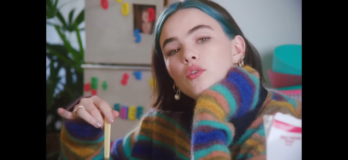 PopBase's tweet image. 6 years ago today, BENEE released ‘Supalonely’ as a single.