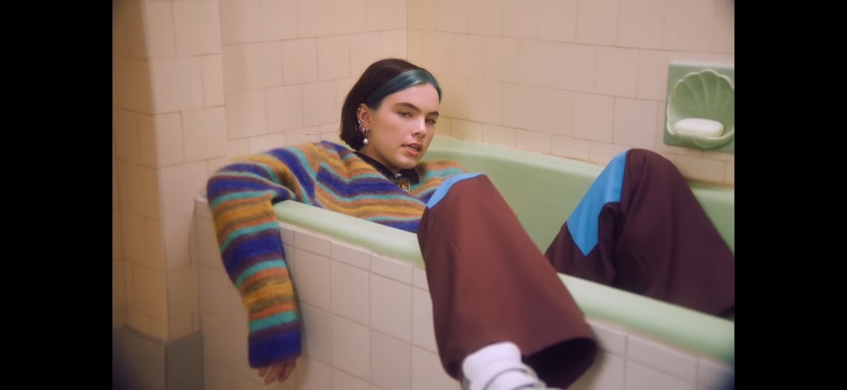 PopBase's tweet image. 6 years ago today, BENEE released ‘Supalonely’ as a single.