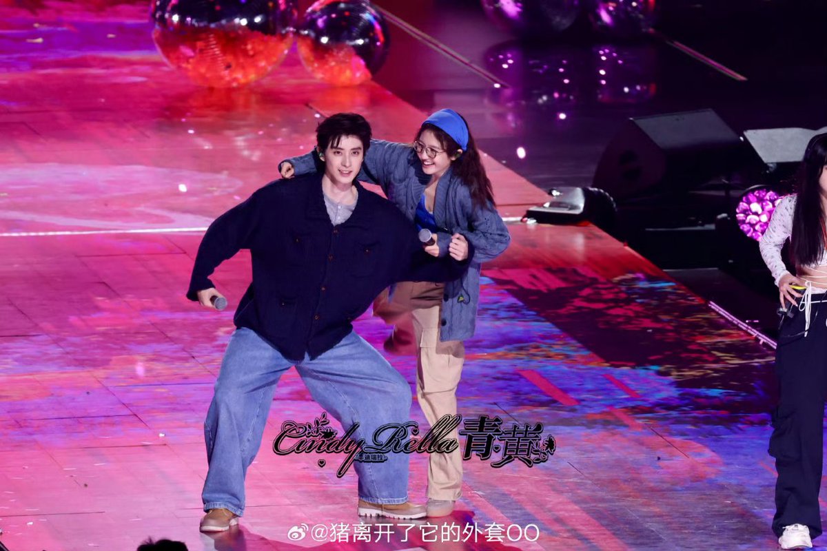 foruipeng's tweet image. 📸 251206 • Ao Ruipeng and Li Landi rehearsal for 2025 iQIYI Scream Night singing Coroner's Diary OST “This Love”

©️ Watermark

#AoRuipeng #敖瑞鹏