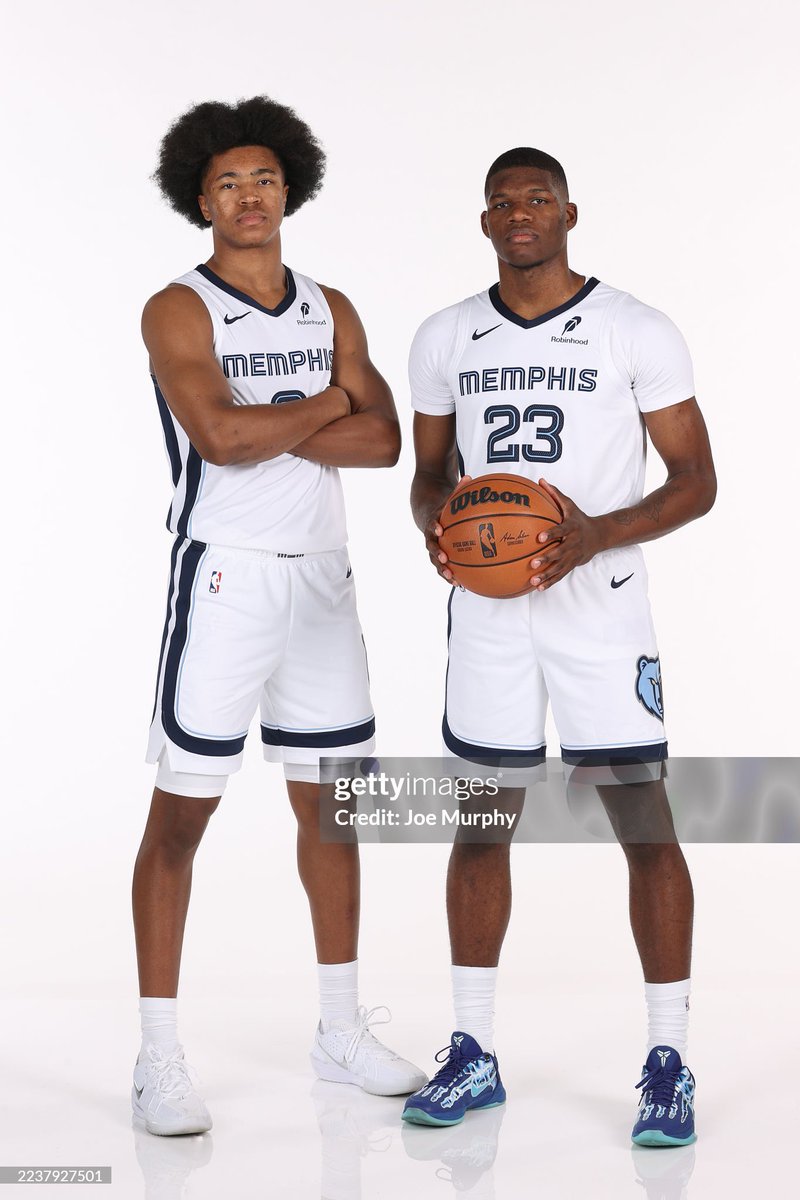 PlayoffMem's tweet image. Retweet if you love them boys