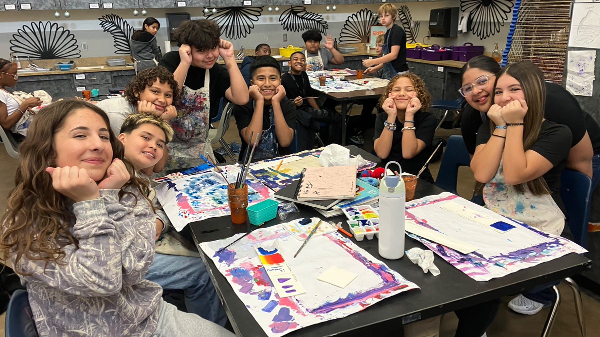 MrsR_Art's tweet image. Art 1 continued their exploration of Acrylic Paint today by learning different techniques and then practicing them through mini artworks. #FalconArt #Art1 #MiddleSchoolArt