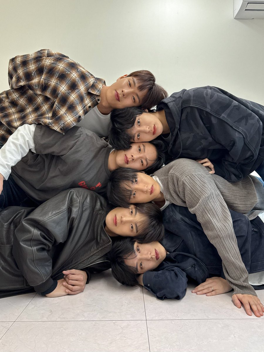 𝘆𝘂𝘀𝘇𝘆💋🐻 ᔕᕼOᗯᑎᑌ ᴍx tweet media