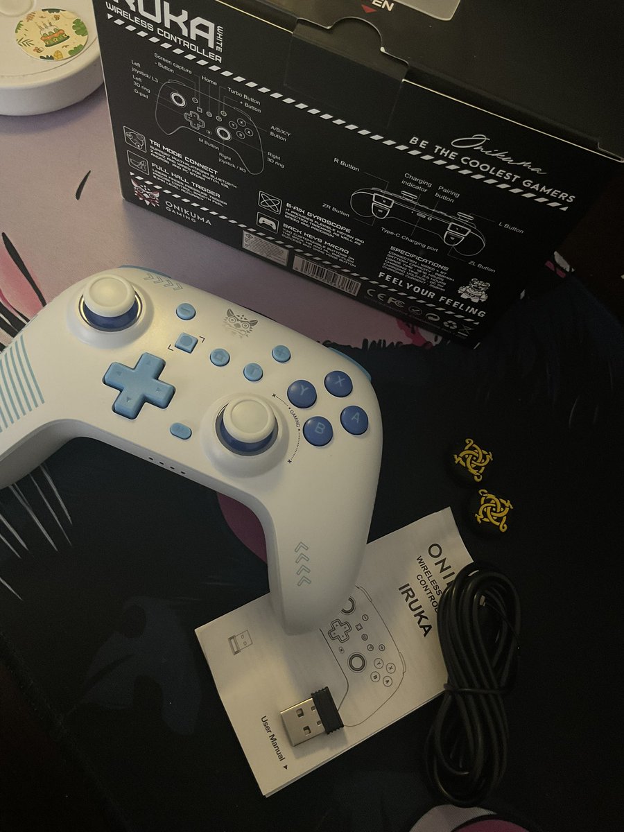 yvenomjin's tweet photo. ส่งต่อ จอย Onikuma IRUKA Wireless Controller 
🤍 สีฟ้าขาว อุปกรณ์ในกล่องมีครบ แถมจุกซิลิโคน

💰 ราคา: 610 ส่งฟรี
สภาพ: 98% ใหม่มาก ใช้งานได้ปกติค่ะ

#ส่งต่อคอม #ส่งต่อคีย์บอร์ด #ส่งต่อเมาส์ #เกม #valorant #จอยเกม #rtxxdm #iruku #ONIKUMA https://t.co/LT3WP8S0Mh