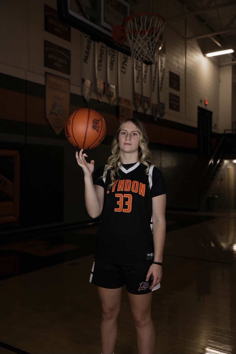 Sports in Kansas tweet media