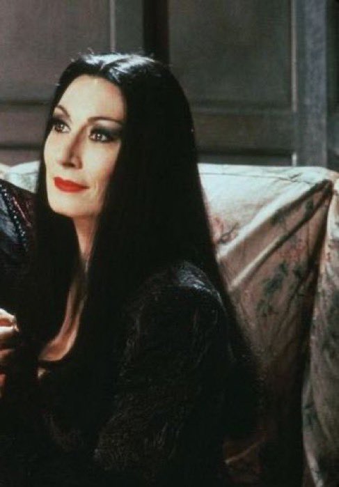 screamnhorror's tweet image. 🗡️🥀