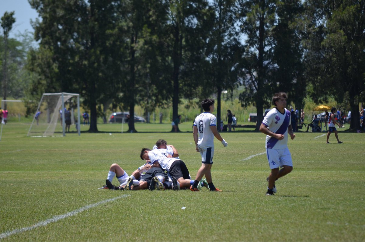ChapitaFC's tweet photo. HOY Chapita juega una final en el predio San Agustín de la liga @Vascogermana.
1-1 la ida, que deja la serie abierta para la vuelta… #QuieroGanarLaSegunda🎶 

https://t.co/g9fYn6xhCb https://t.co/9Xd18ZRrR1