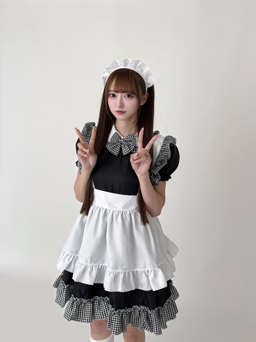 3体のメイドさん融合してブルーアイズアルティメットメイドにしたい