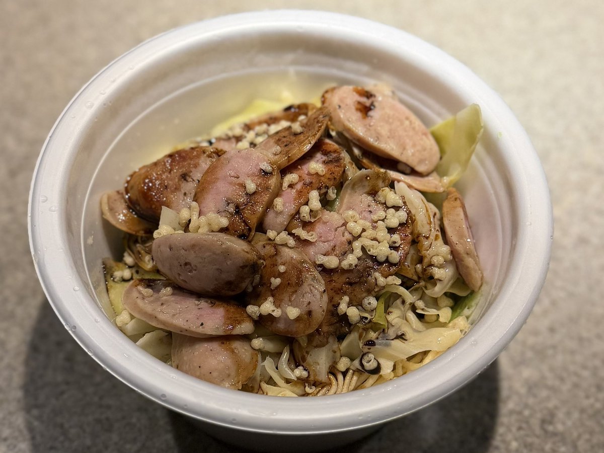 【店名】まかない
【メニュー】強い。
【ポイント】昨日食べました！今日もそれぞれの人生を楽しみましょう。
#朝定エージェント
#連続2363日