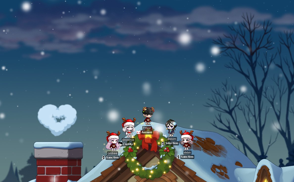 orobees's tweet image. 2025 christmas photo! @MapleStory