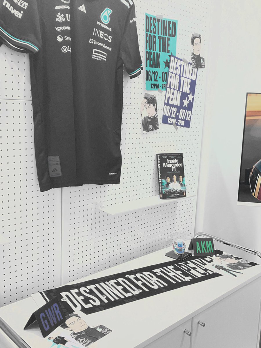 116rx's tweet image. 메쎄 카페 혼자 후딱 갔다왔어요!! ^//^
진짜 넘예라서 행복했음 . . 🖤🩵 다들 꼬옥 방문하시길 바랍니다