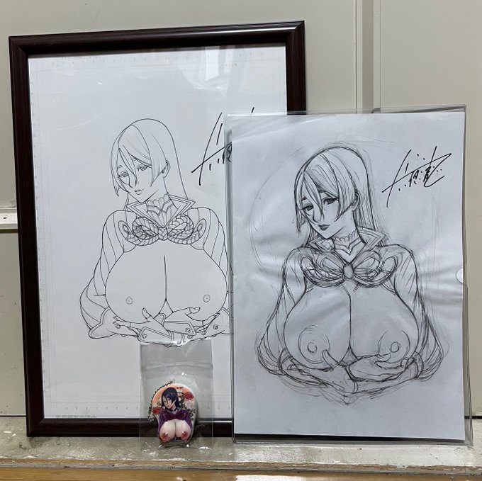 【BOOTH販売】

「COMIC1☆17」にて頒布された、源頼光(FGO)の「おっぱいストラップ」の「彩色用線画+ラフ原画+グッズ<三点セット>」になります。
ラフ原画と粗ラフ絵には「十六夜清心」本人による直筆のサインを入れさせて頂いております。
この機会に是非、宜しくお願いいたします。 