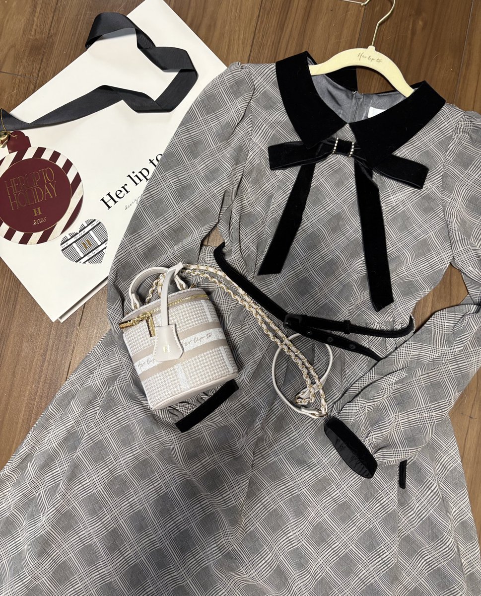 herlipto Bristol Plaid Ribbon Dress ♡ ⑅୨୧⑅* ℋℯ𝓇 𝓁𝒾𝓅 𝓉ℴ