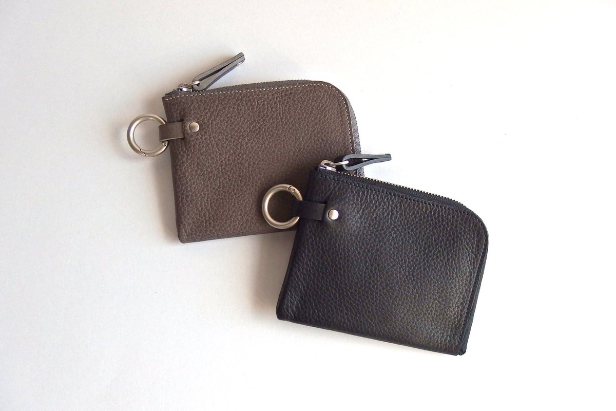 RECTOHALL's tweet photo. ViN order &amp; pop up shop 2025
12/2 tue. - 12/28

RECTOHALLではViNの受注会を開催しています。新作を含めた全モデルのサンプルのほか、すぐにお持ち帰りいただけるバッグ、小物も用意しております。
皆様のご来店お待ちしております。 https://t.co/6GZ1gpSbON