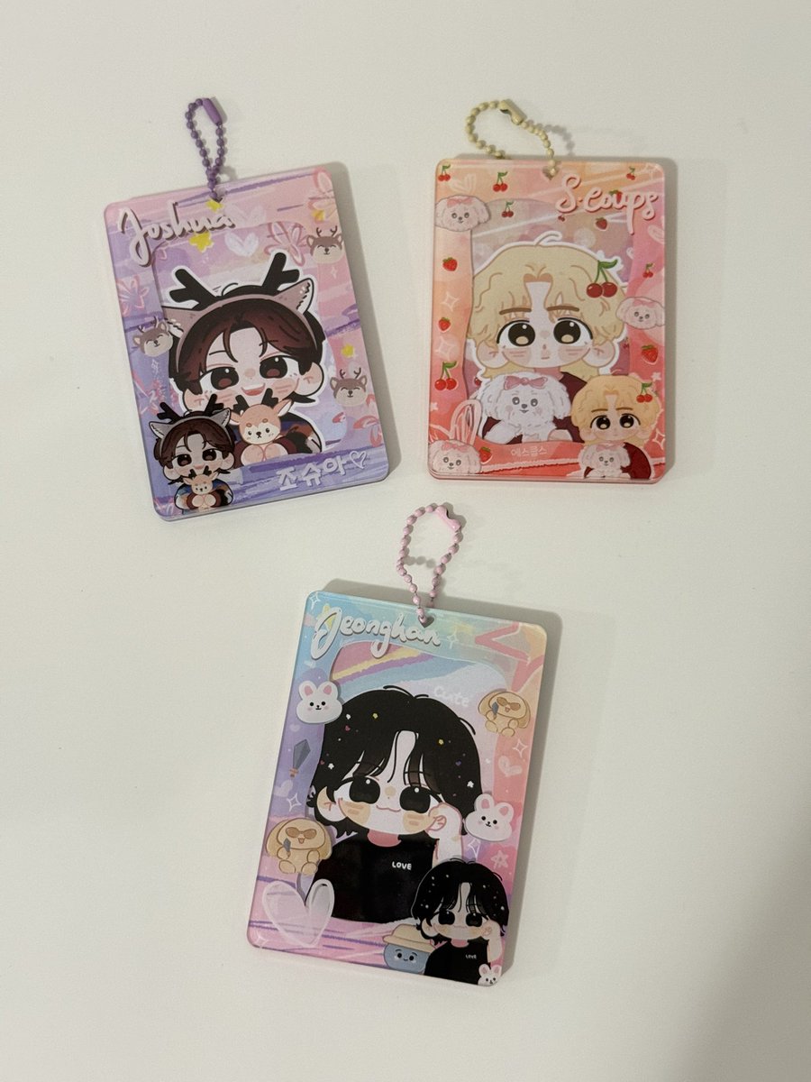 haeniyooon's tweet photo. wts lfb ph help rt svt acrylic photocard holders

🍦seungcheol pc holder (opened but never used) ₱190
🍦jeonghan pc holder (used) ₱130
🍦joshua pc holder (barely used) ₱150
🍦maestro pc holder (new) ₱190

— stbo on january 10
— payo/ 50% nrdp, bal. once onhand

mine to claim https://t.co/KVEvRr1jf9