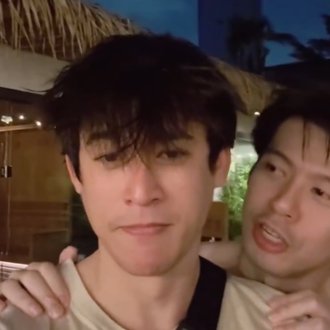 bbriea__'s tweet image. his cute fluffy hairrr 5555555555555555555555