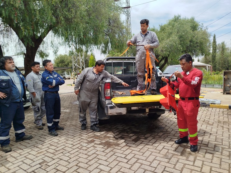 #NotaDePrensa | Con simulacro en Termoeléctrica Valle Hermoso su personal fue evaluado en primeros auxilios, evacuación y combate de incendios.
🤓 Lea la nota completa aquí 👇
ende.bo/noticia/notici…

#SiempreBolivia
#ENDE