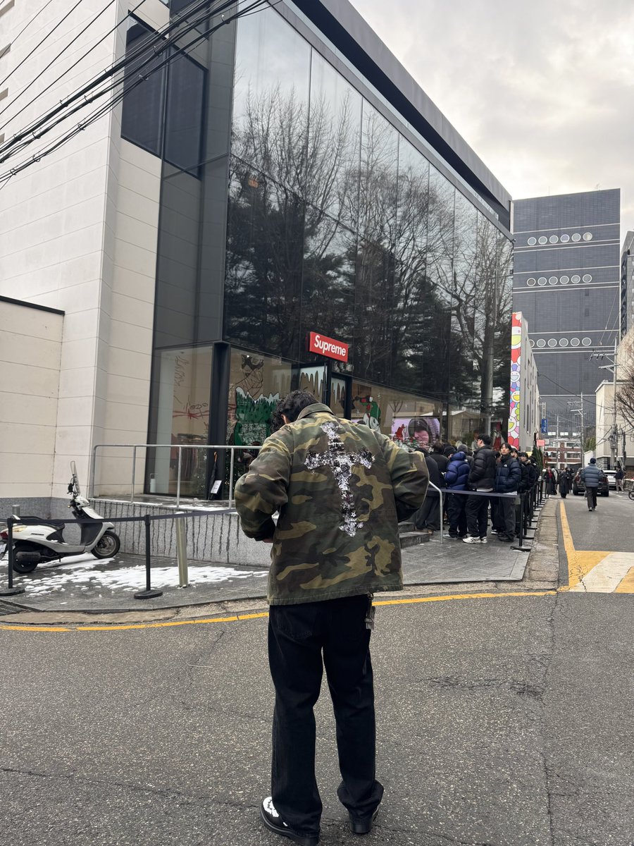 xd_yxx's tweet photo. Aoi
#supeme #supremeseoul #supremeソウル #ソウル https://t.co/j02deCkLEM