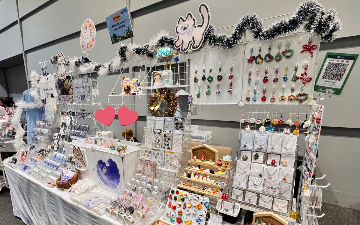 วันนี้ได้เอาของไปฝากกับเพื่อนในงาน #YOLOARTFEST2025  นะคะ🥰🎄

🎄บูธ R23-26
🍩 6 Dec  10am -8PM
💕 samyan mitrtown hall FL.5
#fuwarireview